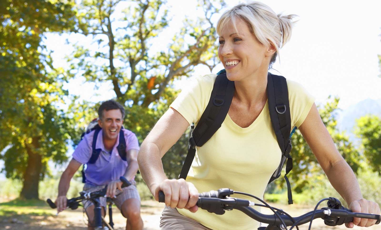 dreamstime_l_55891469 Bike couple