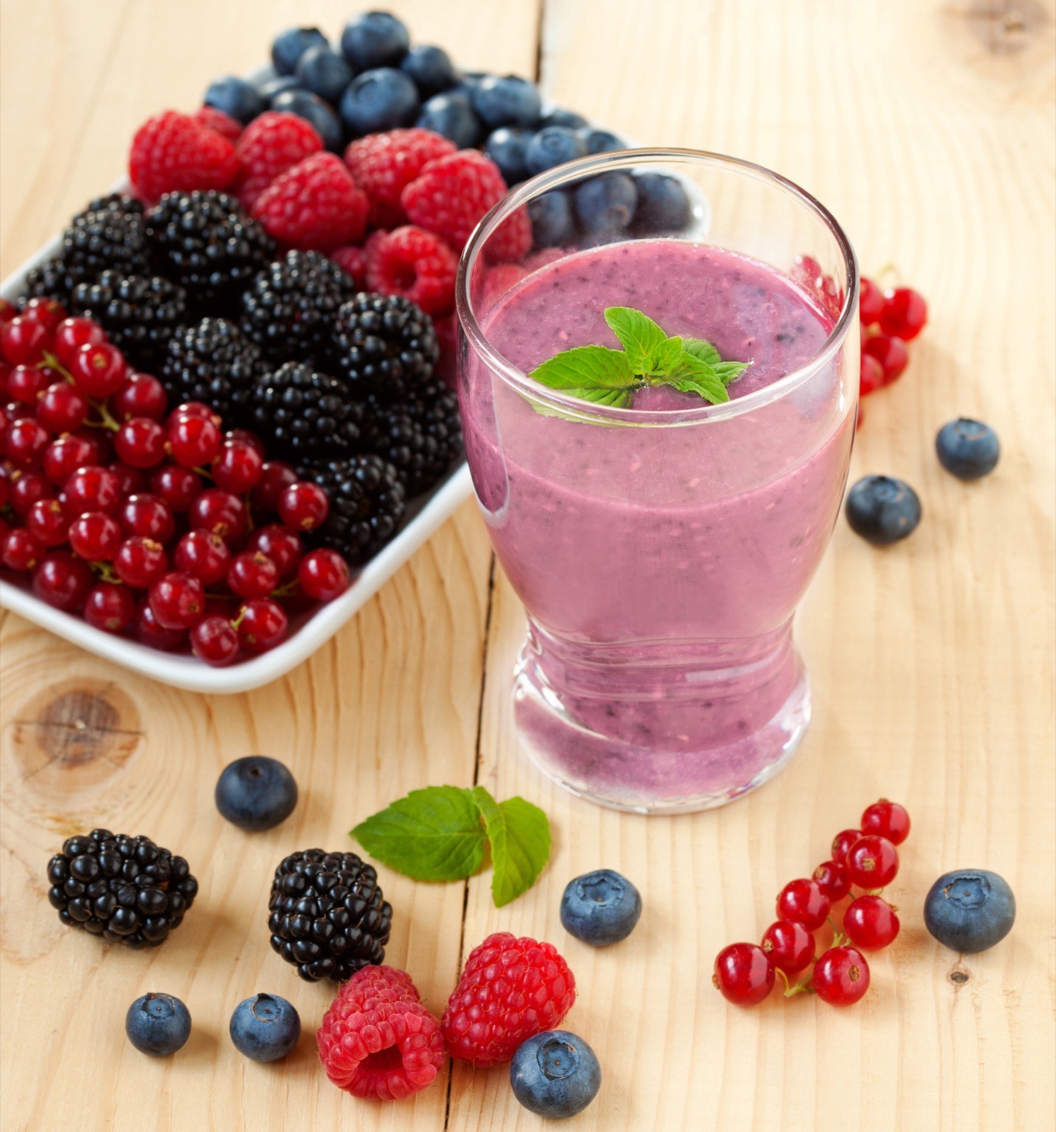 dreamstime_m_smoothie protein 33289417
